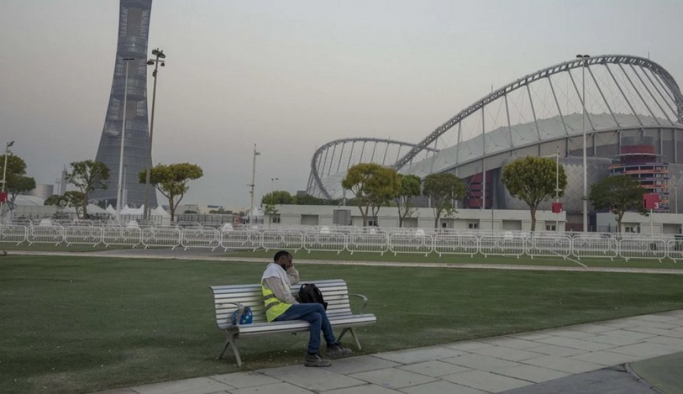 A generic square placeholder image with rounded corners in a figure.