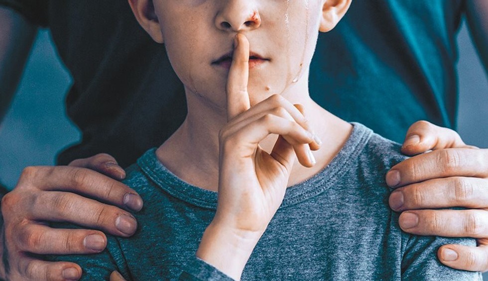 A generic square placeholder image with rounded corners in a figure.