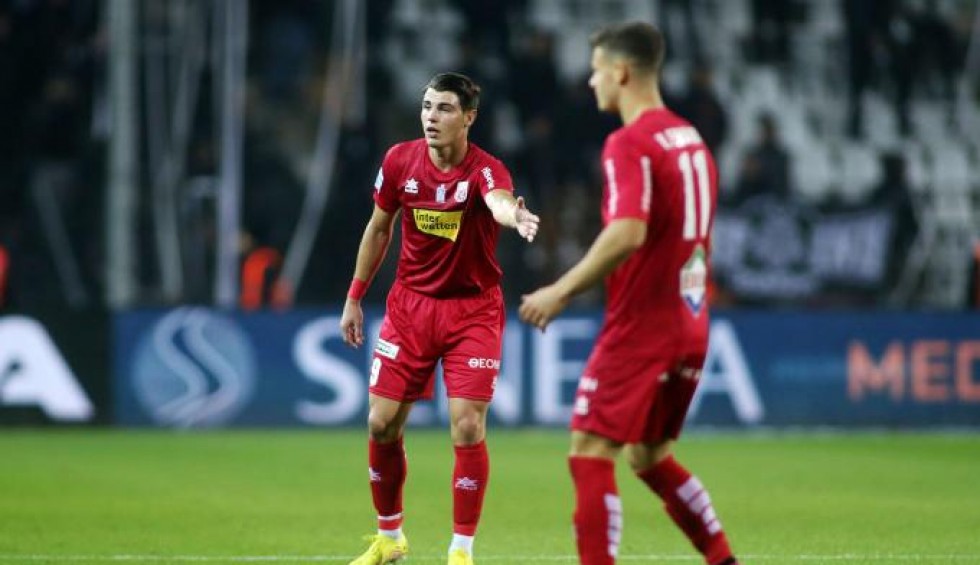 A generic square placeholder image with rounded corners in a figure.