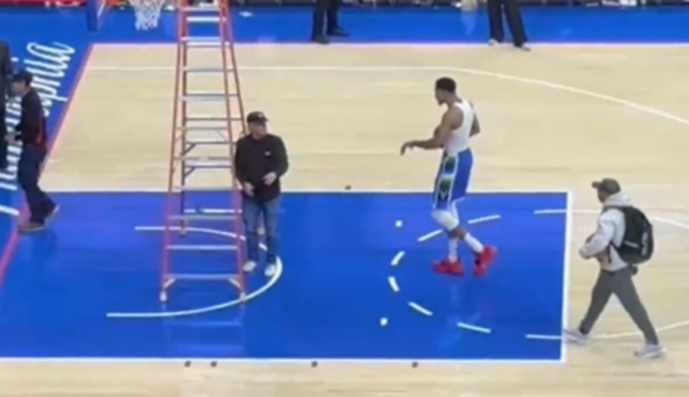 A generic square placeholder image with rounded corners in a figure.