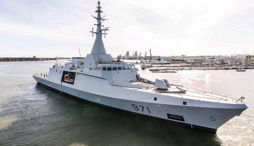 A generic square placeholder image with rounded corners in a figure.