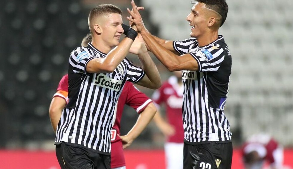 A generic square placeholder image with rounded corners in a figure.