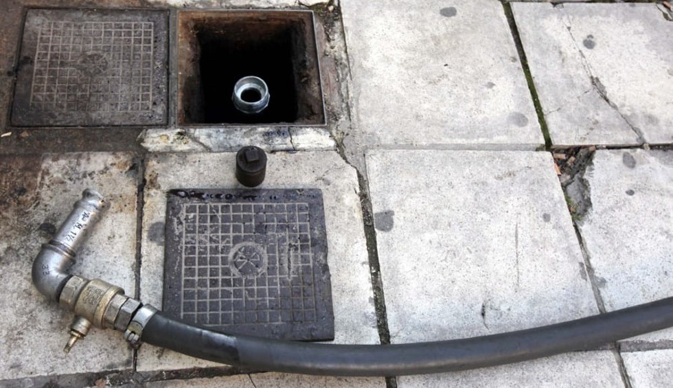 A generic square placeholder image with rounded corners in a figure.