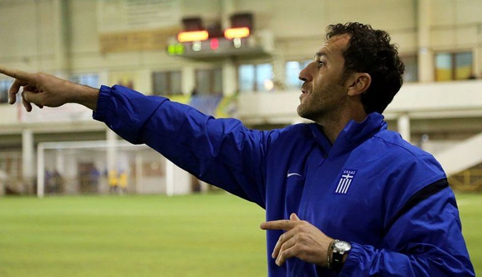 A generic square placeholder image with rounded corners in a figure.