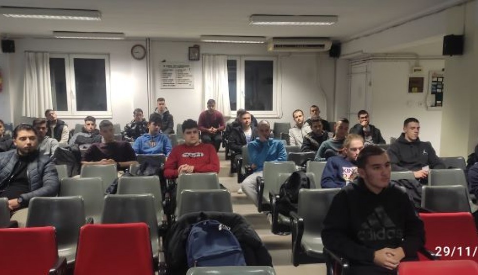 A generic square placeholder image with rounded corners in a figure.