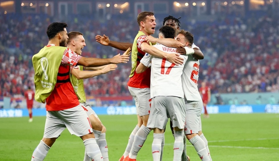 A generic square placeholder image with rounded corners in a figure.