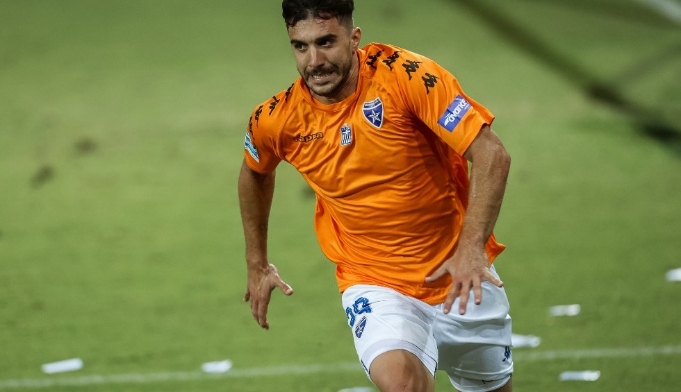 A generic square placeholder image with rounded corners in a figure.