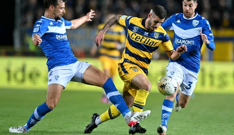 A generic square placeholder image with rounded corners in a figure.