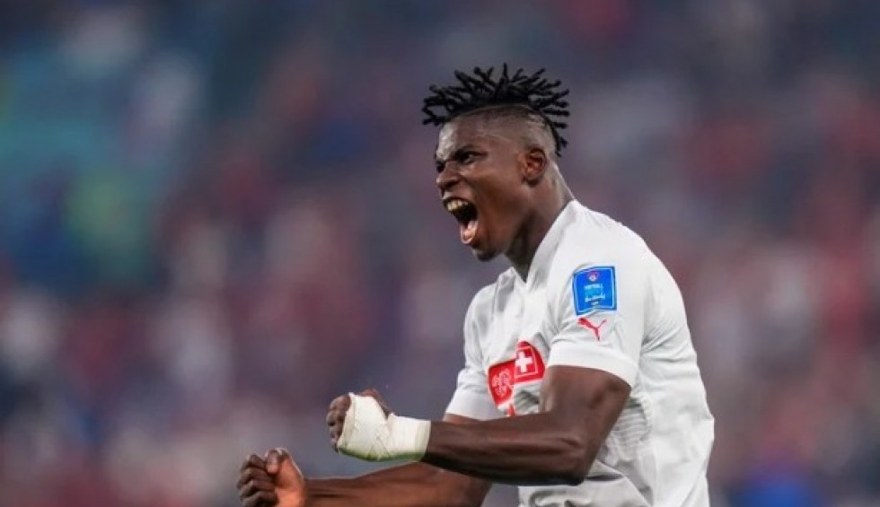 A generic square placeholder image with rounded corners in a figure.