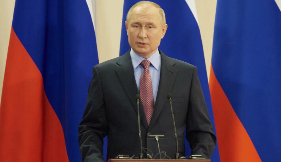 A generic square placeholder image with rounded corners in a figure.