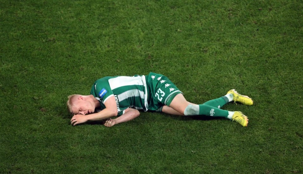 A generic square placeholder image with rounded corners in a figure.