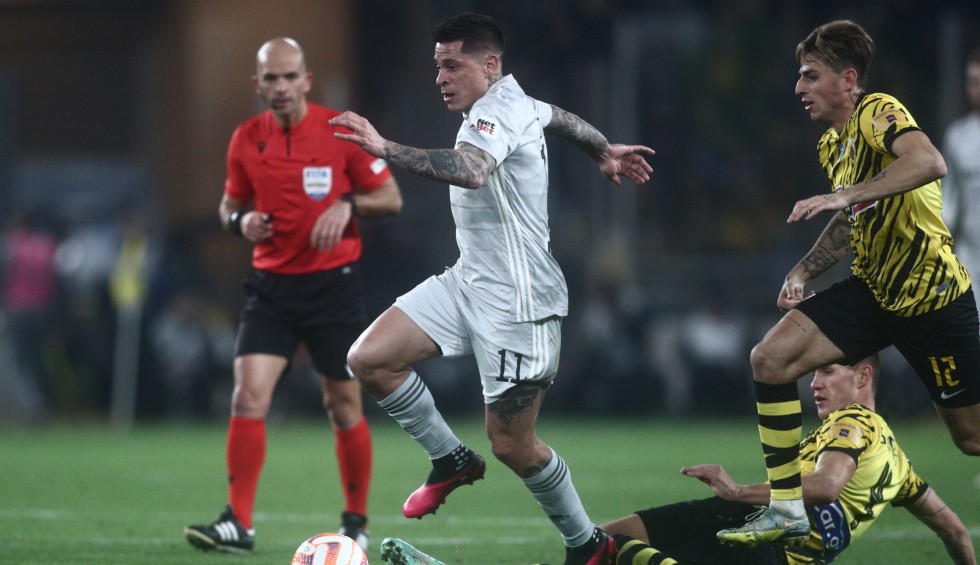 A generic square placeholder image with rounded corners in a figure.