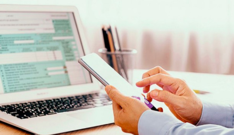 A generic square placeholder image with rounded corners in a figure.