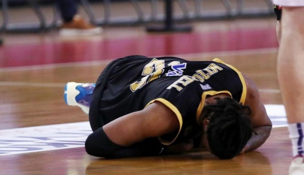 A generic square placeholder image with rounded corners in a figure.