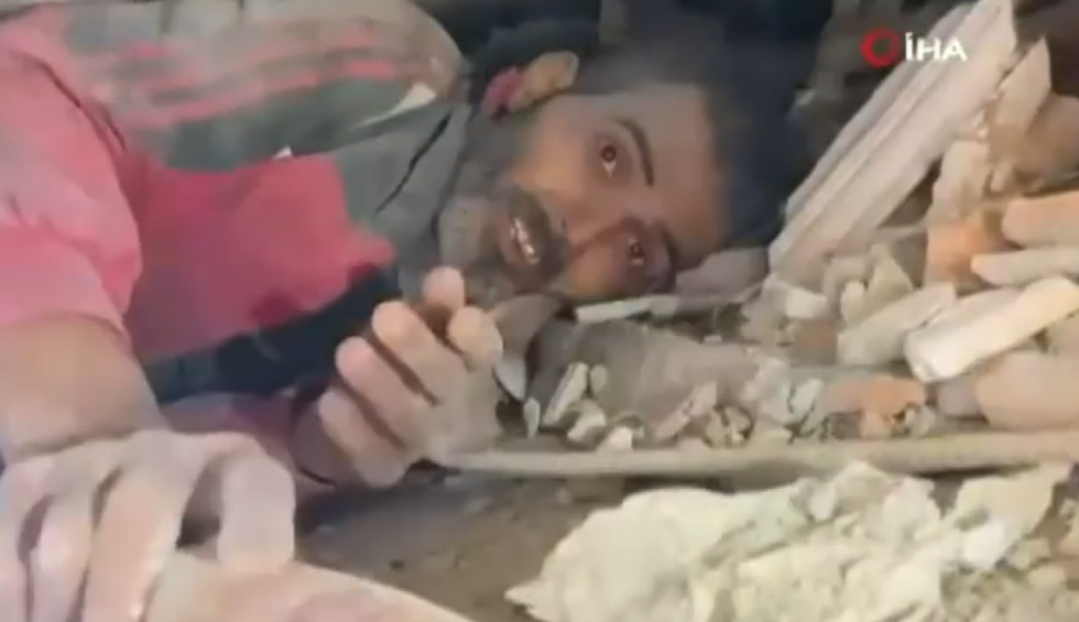 A generic square placeholder image with rounded corners in a figure.