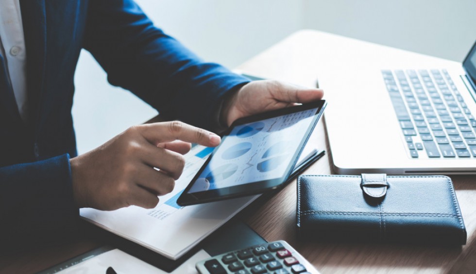 A generic square placeholder image with rounded corners in a figure.