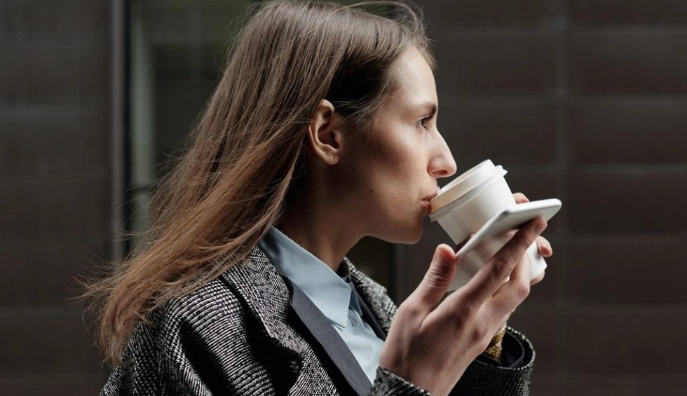 A generic square placeholder image with rounded corners in a figure.