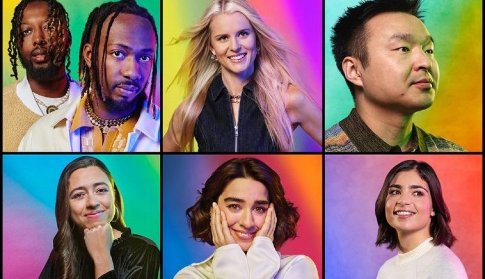 A generic square placeholder image with rounded corners in a figure.