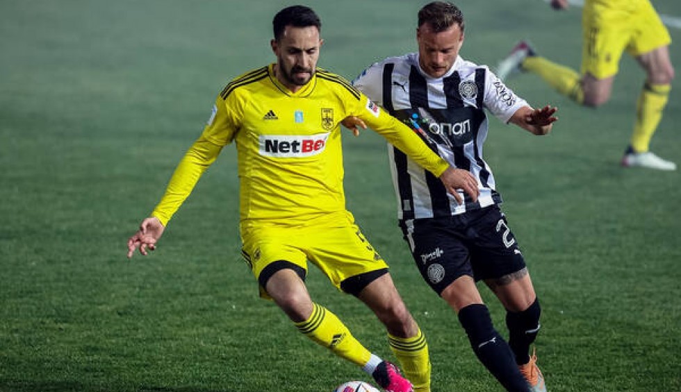 A generic square placeholder image with rounded corners in a figure.