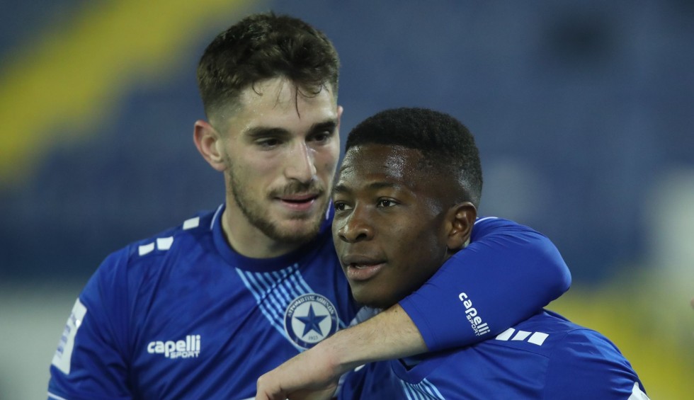 A generic square placeholder image with rounded corners in a figure.