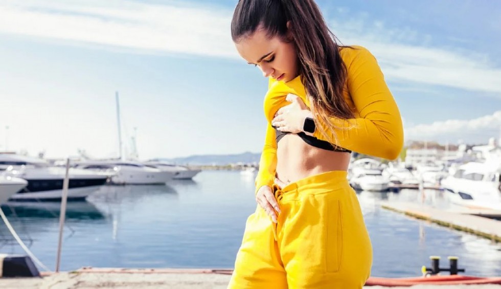 A generic square placeholder image with rounded corners in a figure.