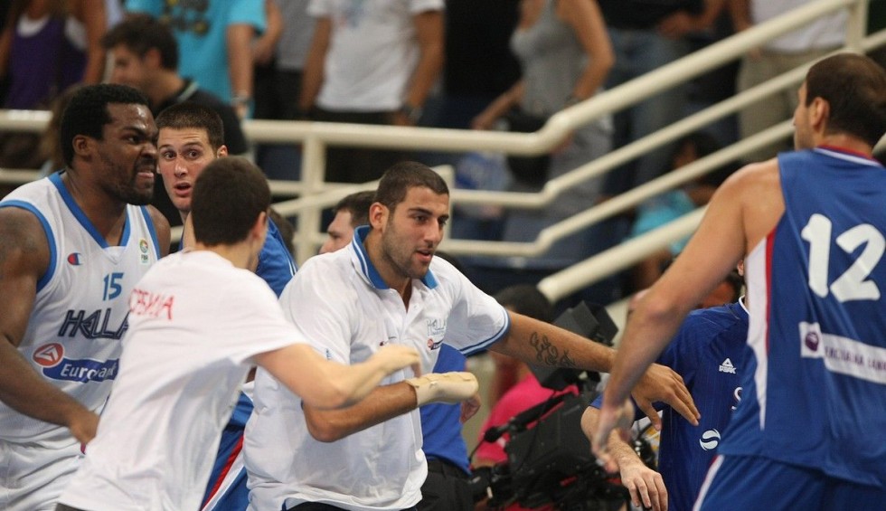 A generic square placeholder image with rounded corners in a figure.