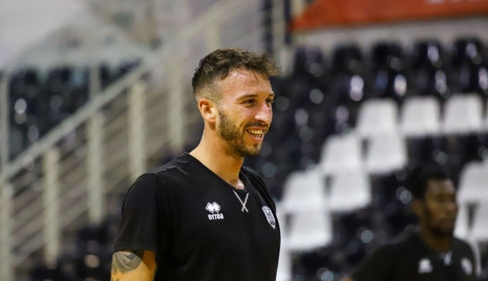 A generic square placeholder image with rounded corners in a figure.