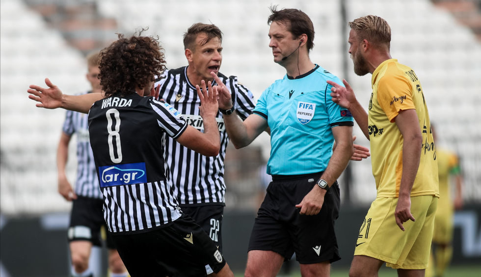 A generic square placeholder image with rounded corners in a figure.