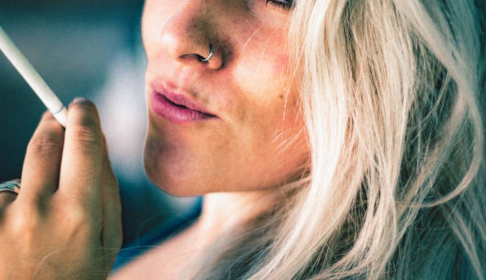 A generic square placeholder image with rounded corners in a figure.