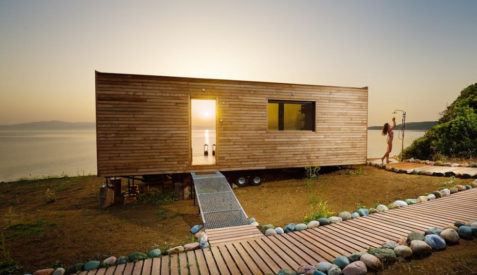 A generic square placeholder image with rounded corners in a figure.