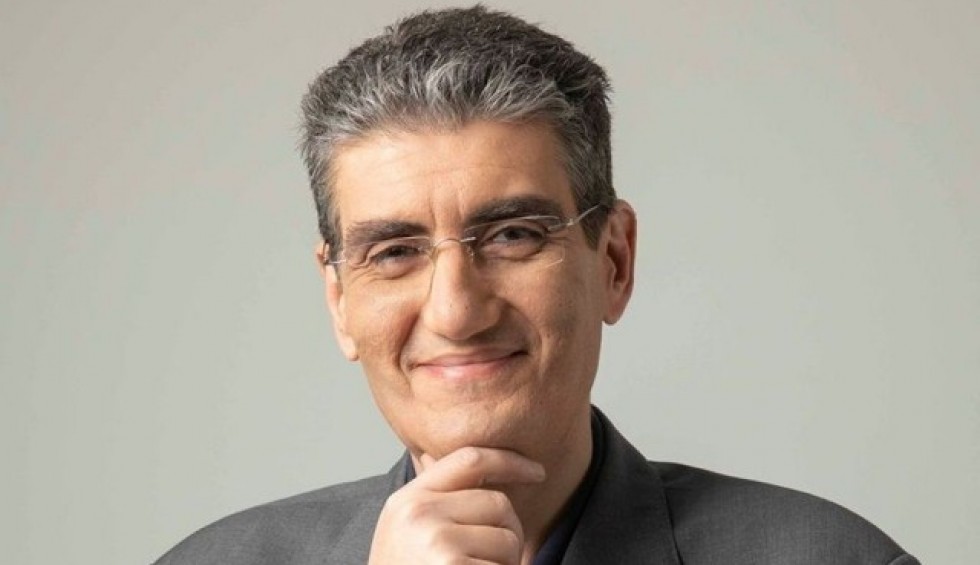 A generic square placeholder image with rounded corners in a figure.