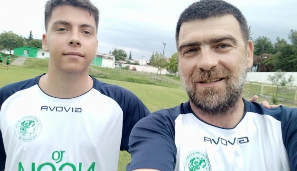 A generic square placeholder image with rounded corners in a figure.