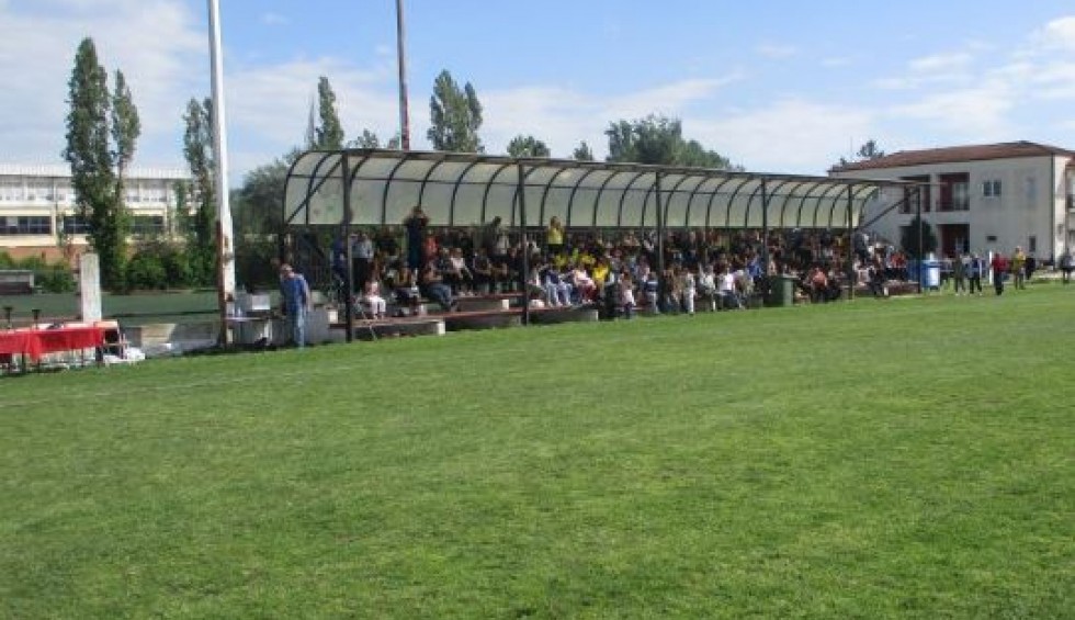 A generic square placeholder image with rounded corners in a figure.