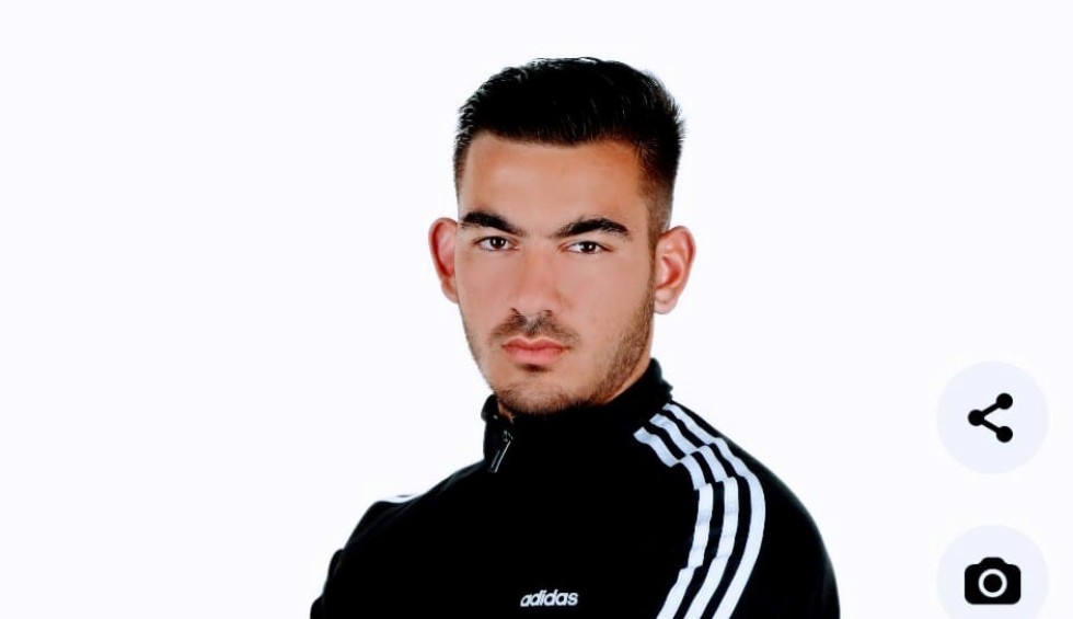 A generic square placeholder image with rounded corners in a figure.