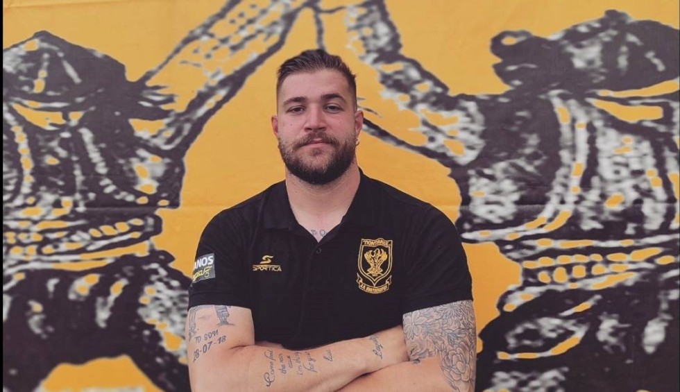 A generic square placeholder image with rounded corners in a figure.