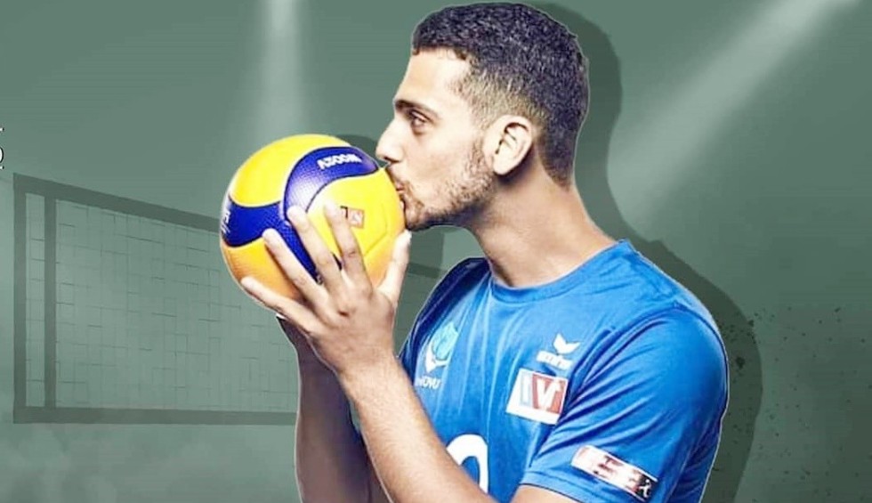 A generic square placeholder image with rounded corners in a figure.