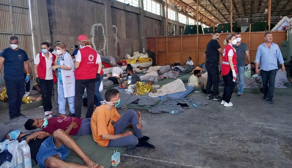 A generic square placeholder image with rounded corners in a figure.