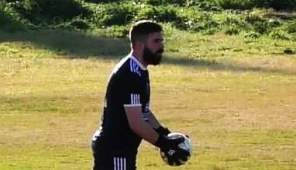 A generic square placeholder image with rounded corners in a figure.