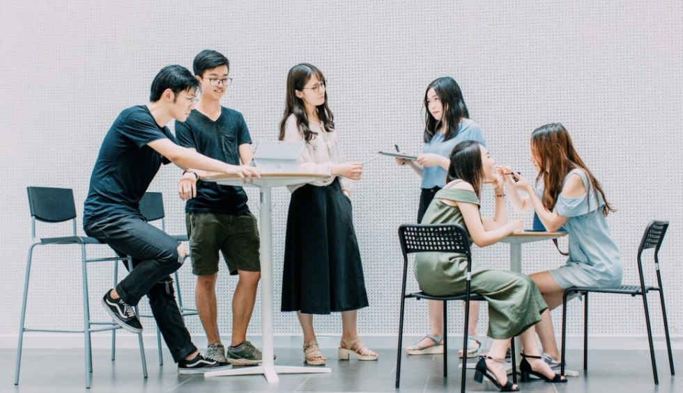 A generic square placeholder image with rounded corners in a figure.