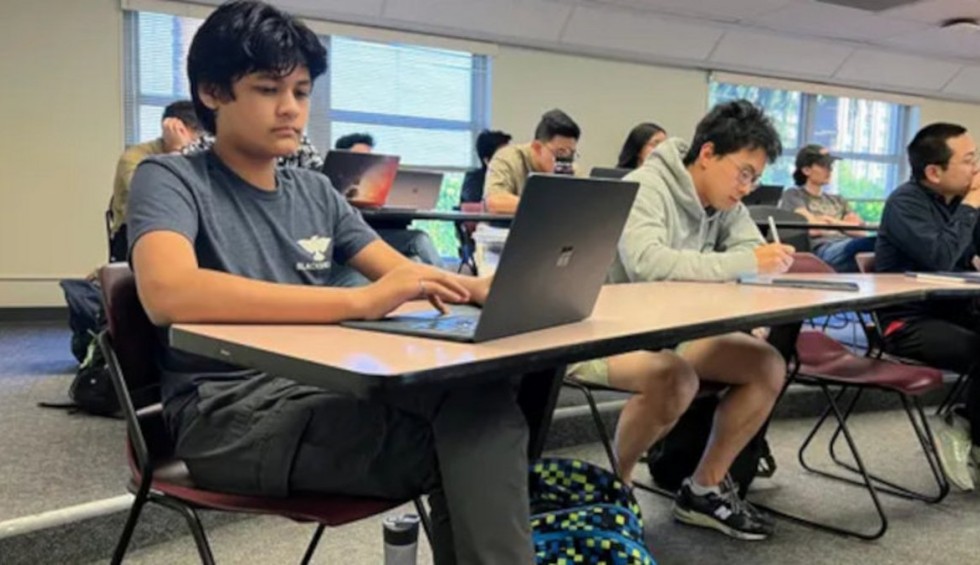 A generic square placeholder image with rounded corners in a figure.