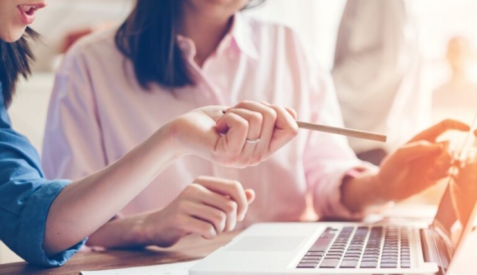 A generic square placeholder image with rounded corners in a figure.