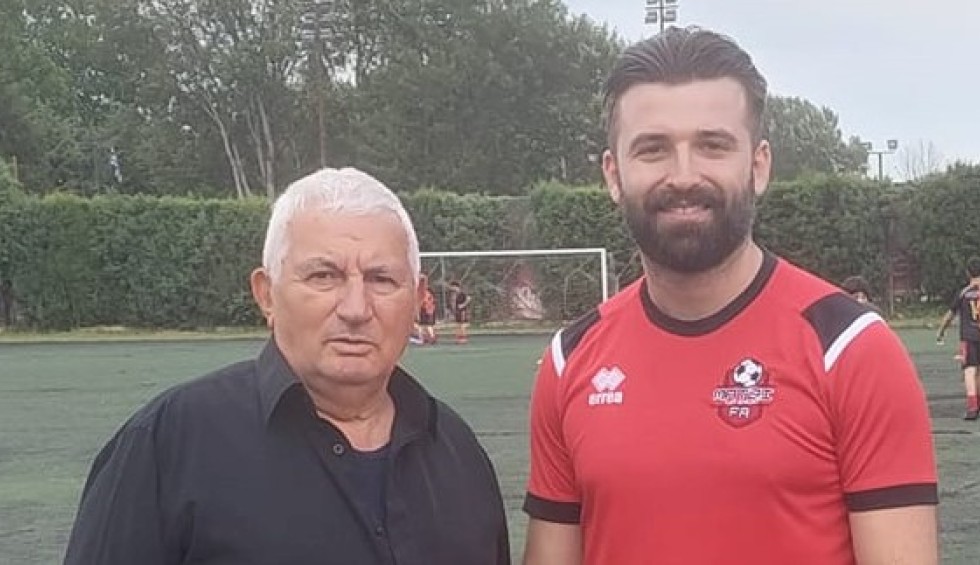 A generic square placeholder image with rounded corners in a figure.