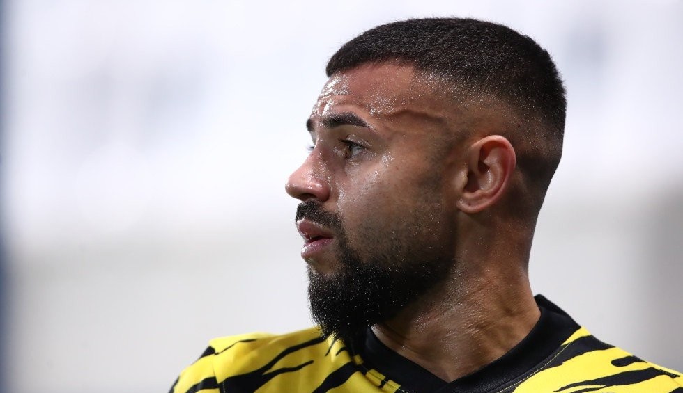 A generic square placeholder image with rounded corners in a figure.