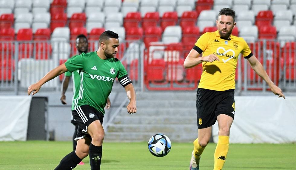 A generic square placeholder image with rounded corners in a figure.