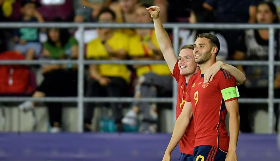 A generic square placeholder image with rounded corners in a figure.