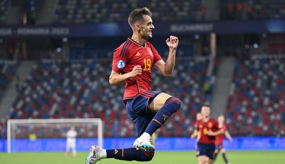 A generic square placeholder image with rounded corners in a figure.