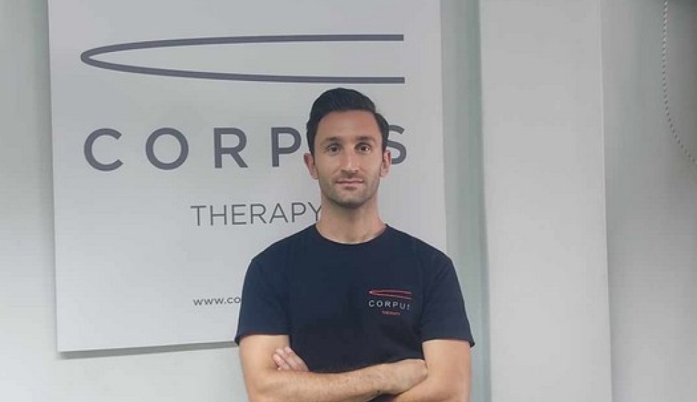 A generic square placeholder image with rounded corners in a figure.