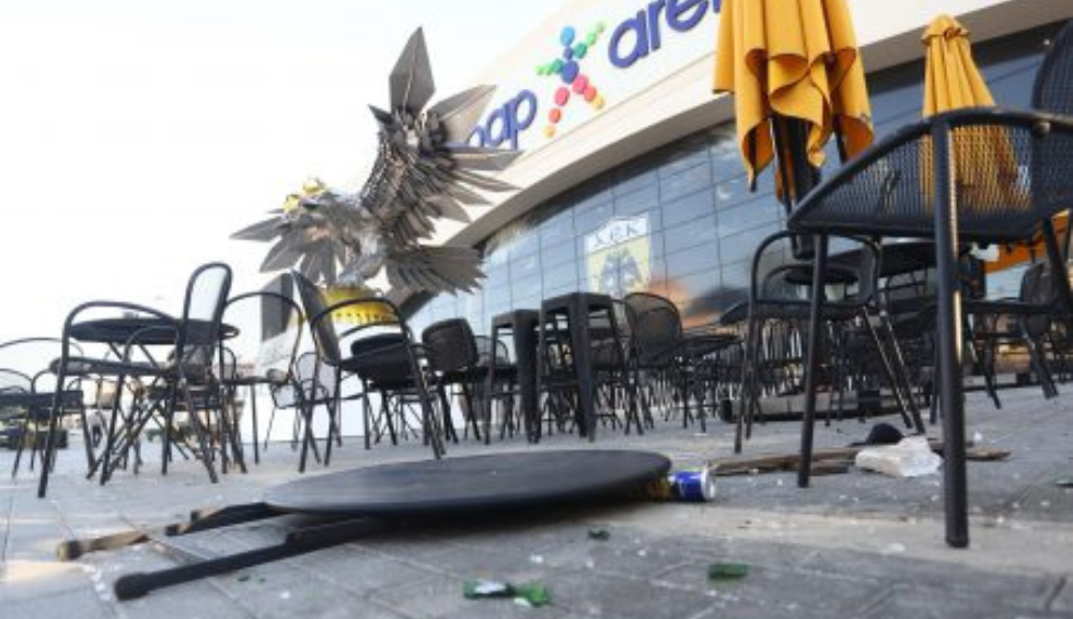 A generic square placeholder image with rounded corners in a figure.