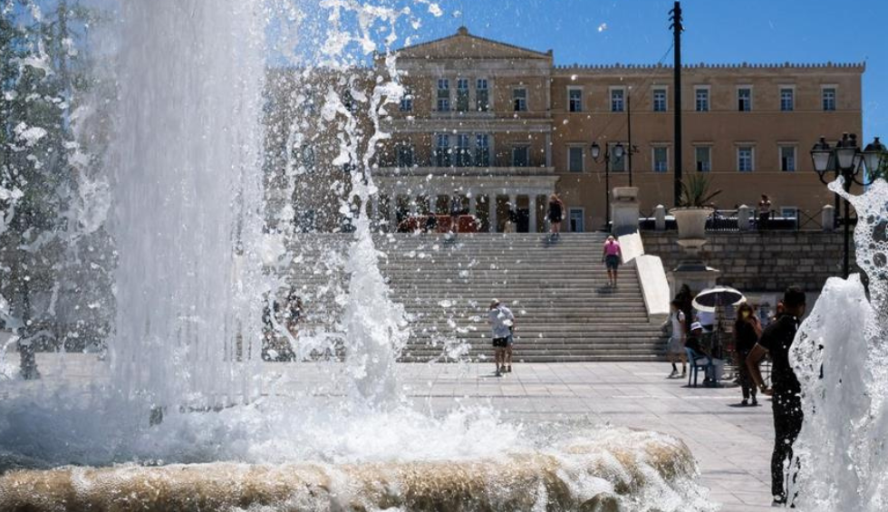 A generic square placeholder image with rounded corners in a figure.