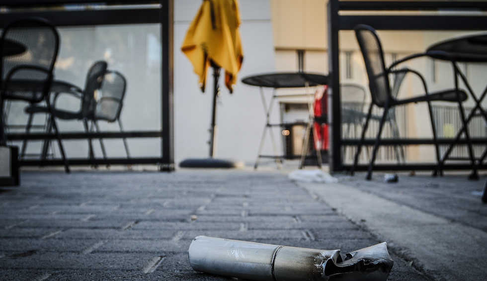 A generic square placeholder image with rounded corners in a figure.